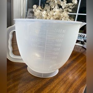 Vintage Tupperware Mix & Store Measuring  pitcher batter bowl 8 cups
